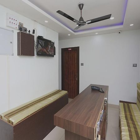 Hotel O Aashray Guest House Гувахати Экстерьер фото